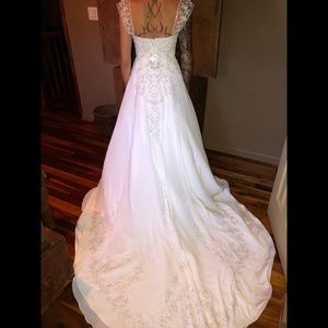 Wedding dress